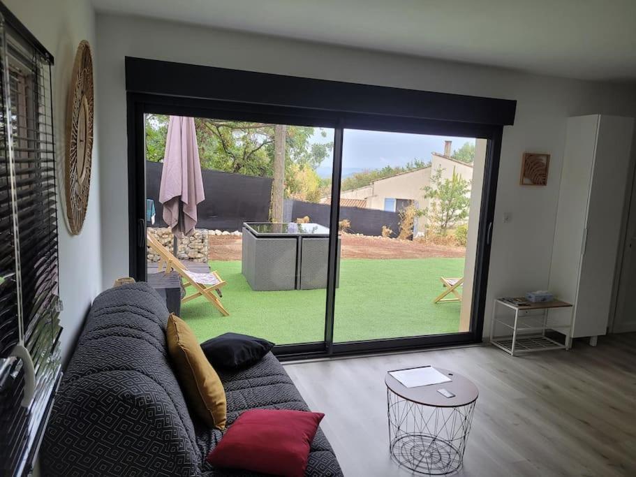 Appartement Tout Equipe En Rez-De-Jardin Entre Gard Et Ardeche Saint-Julien-de-Peyrolas Exterior photo